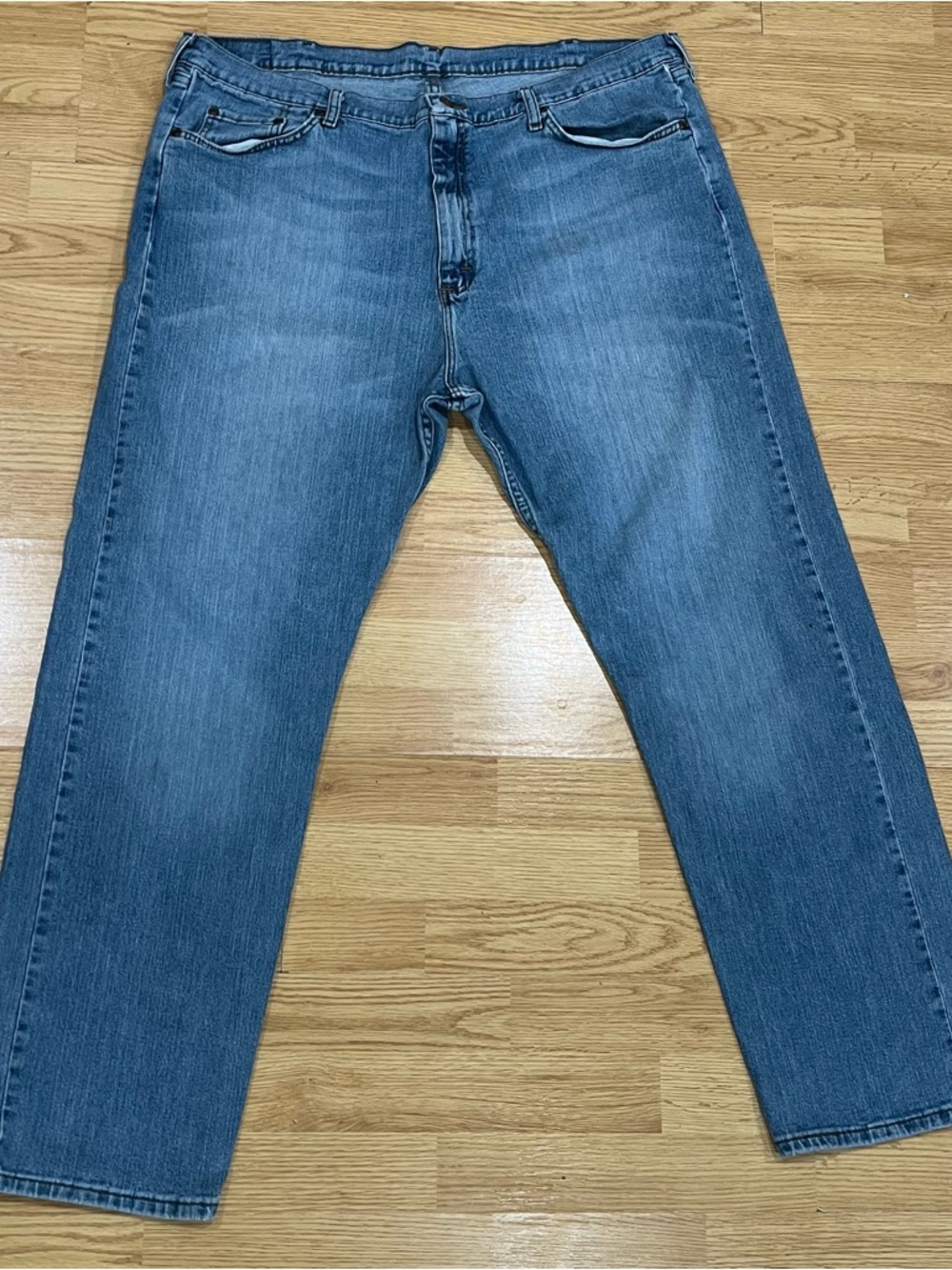 Wrangler Men's Jeans 42x32 Premium Quality Relaxed Fit Denim 100% Cotton